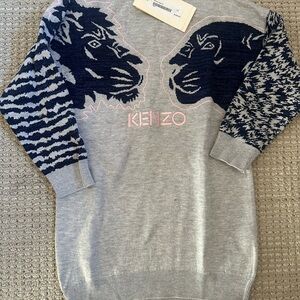 Kenzo Gray Sweater with Navy and Pink Design